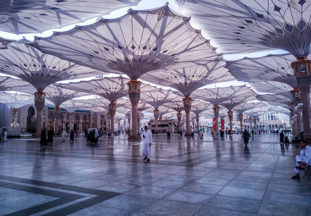 معراج کی شب چرخِ خالق نے جِلا پائی