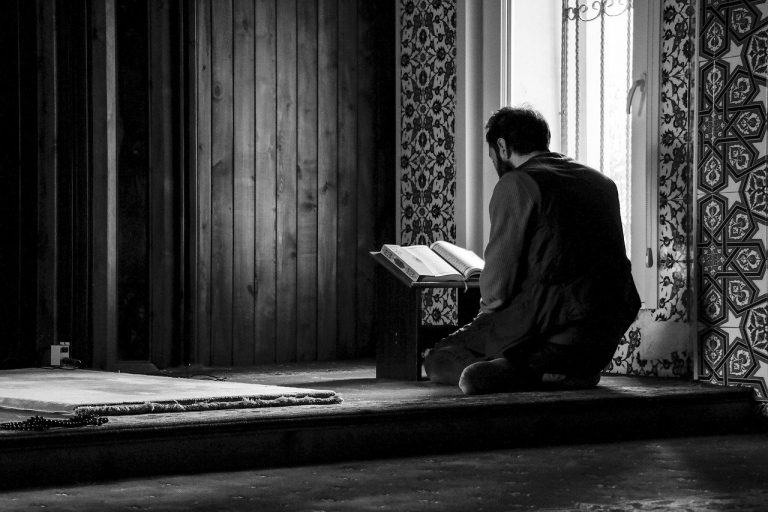 رفیق المعتکفین