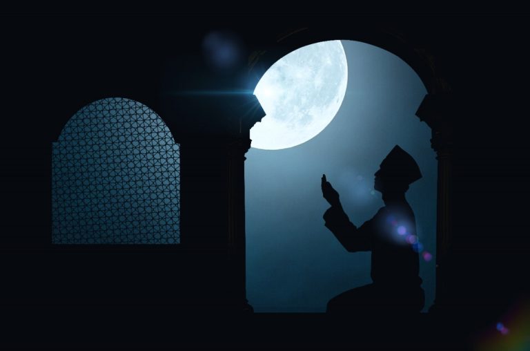 نماز شب ، فرشتے اور شیطان